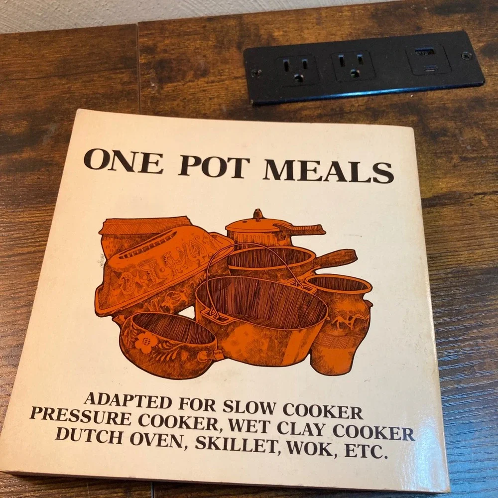 One Pot Meals Margaret Gin 1976 Vtg Cookbook Slow Cooker Wet Clay Dutch Oven Wok